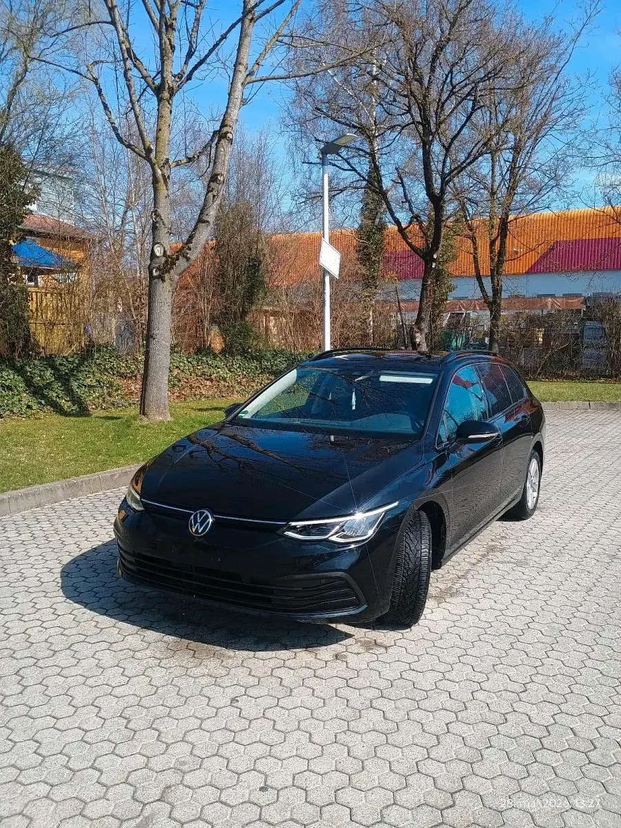Gebraucht VW Golf VIII 116 PS (85 kW) 2022 Schwarz Kombi