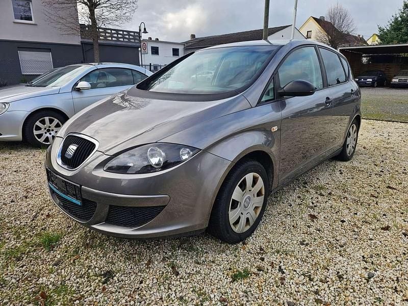Sombragrau metallic Gebraucht 2005 Seat Altea Fresh Van / Kleinbus | 700 € (Superpreis) - Bild 1/4