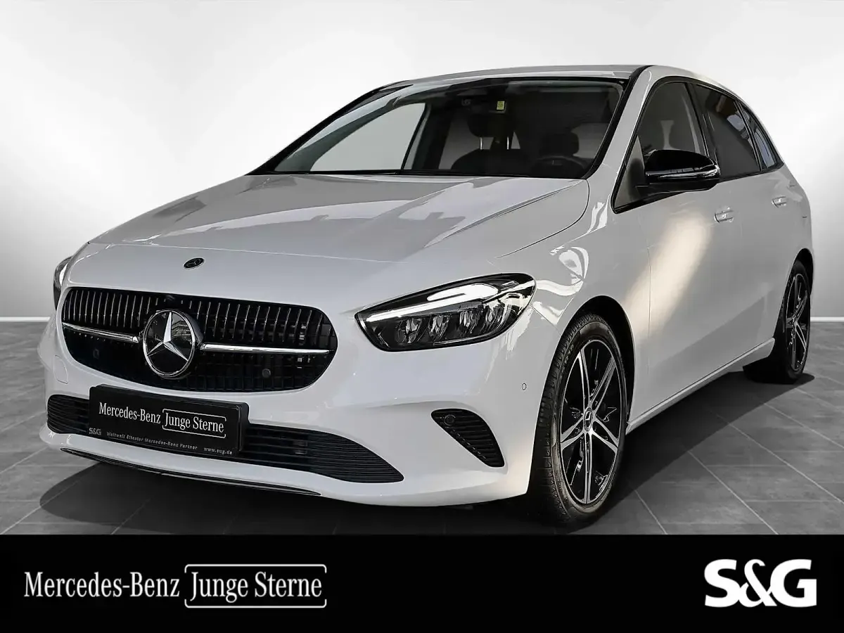 Gebraucht Mercedes B220 Night 190 PS (139 kW) 2024 Kleinwagen