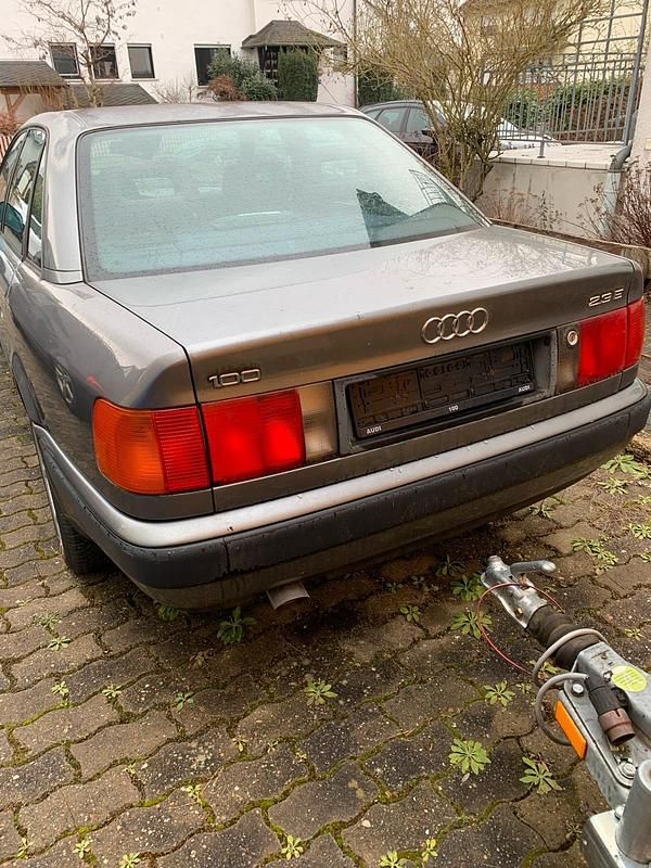 Gebraucht Audi 100 133 PS (97 kW) 1993 Grau Limousine
