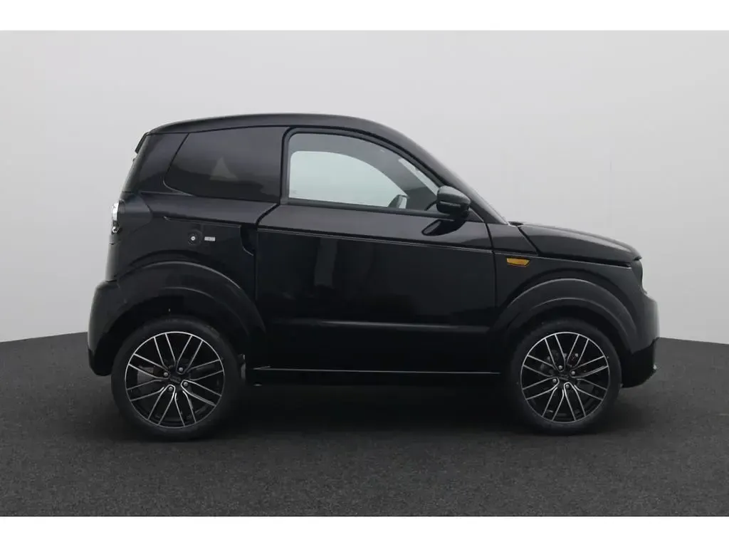 Neu Ligier Myli 2026 Schwarz Kleinwagen
