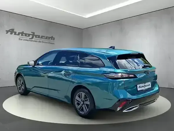 Gebraucht Peugeot 308 Allure 136 PS (100 kW) 2024 Avatar blau Kombi