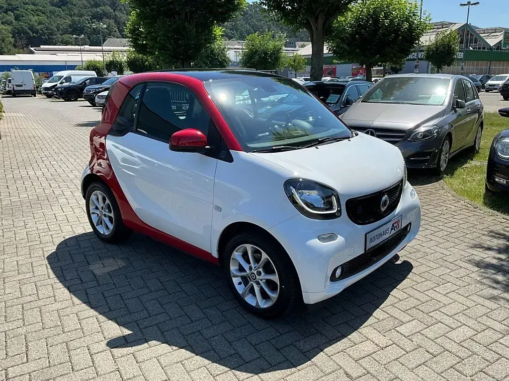 Gebraucht Smart ForTwo Electric Drive 60 kW (82 PS) 2019 Weiß Coupé