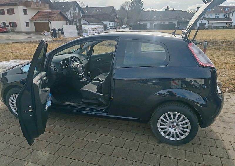 Gebraucht Fiat Punto 55 PS (40 kW) 2011 Blau Kleinwagen