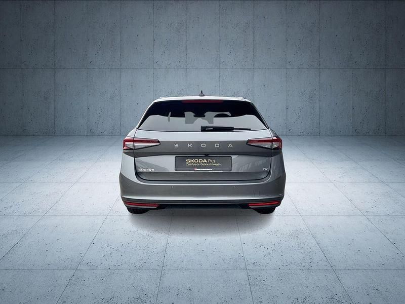 Gebraucht Skoda Superb Selection 204 PS (150 kW) 2025 Graphitegrau metallic Kombi
