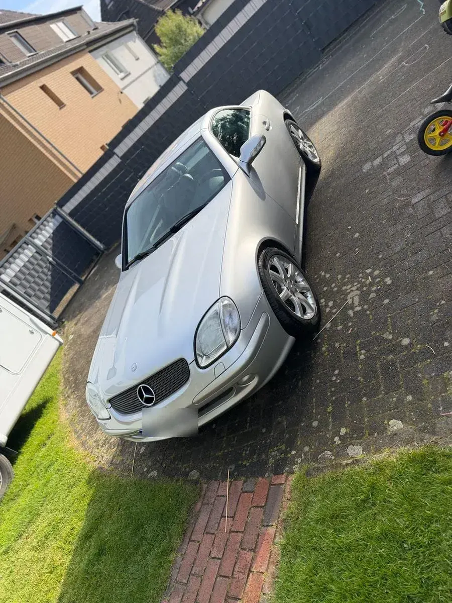 Gebraucht Mercedes SLK200 163 PS (119 kW) 2001 Silber Cabrio