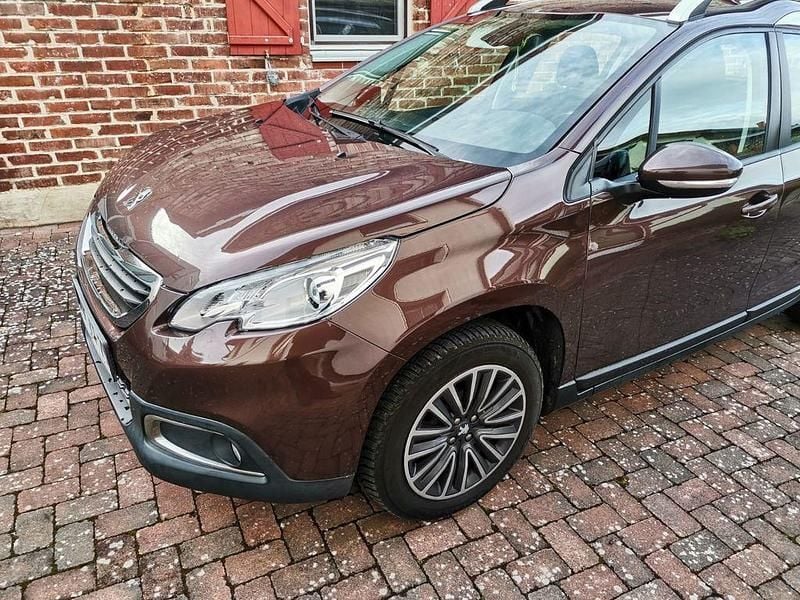 Gebraucht Peugeot 2008 Active 92 PS (67 kW) 2014 Braun SUV