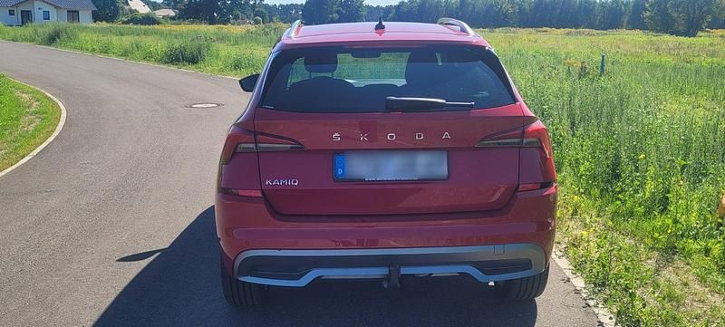 Rot Gebraucht 2019 Skoda Kamiq Style SUV | 16.500 € (Guter Preis) - Bild 1/4