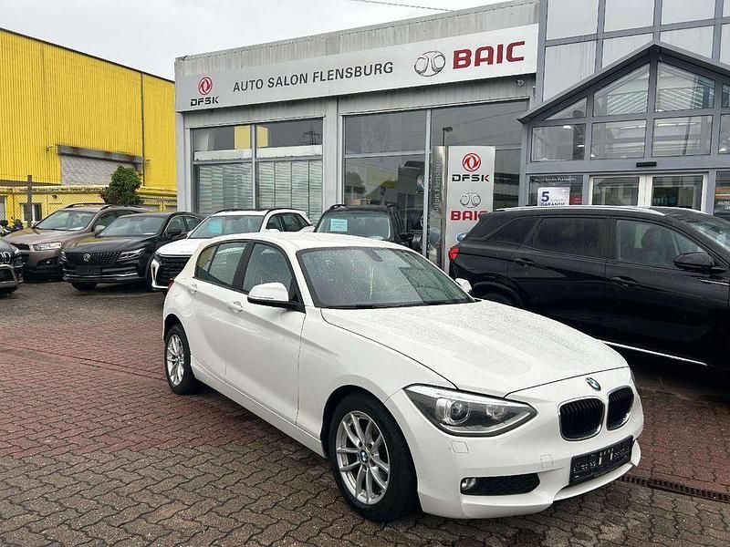 Weiß Gebraucht 2014 BMW 118 Advantage Kleinwagen | 9.950 € (Etwas zu teuer) - Bild 1/4