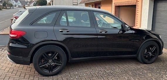 Gebraucht Mercedes GLC220 170 PS (125 kW) 2016 Schwarz SUV
