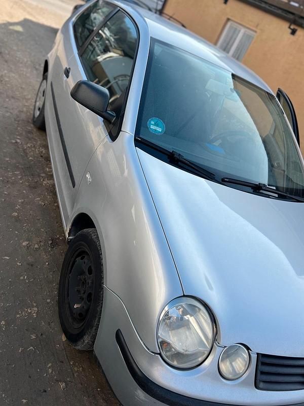 Gebraucht VW Polo 54 PS (39 kW) 2003 Silber Kleinwagen