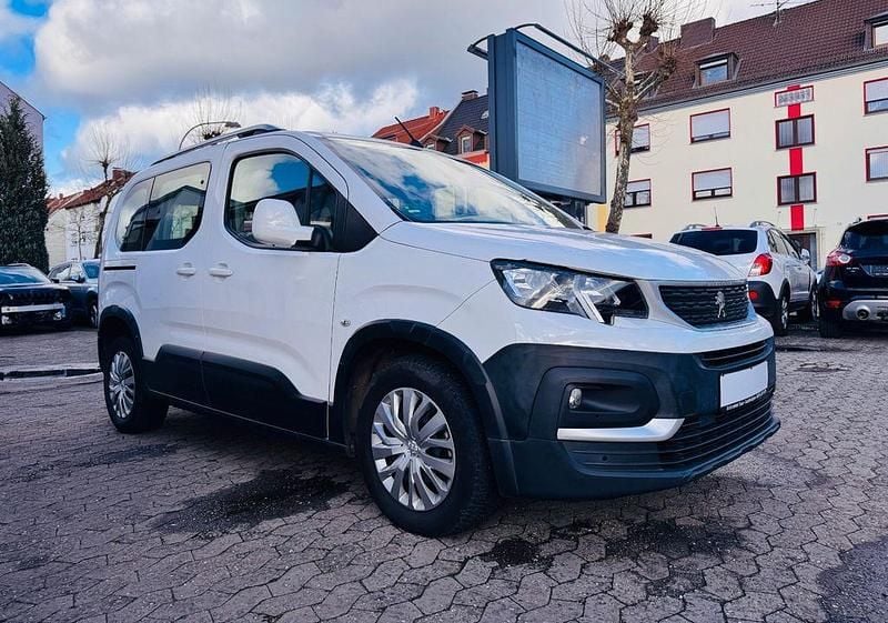 Weiß Gebraucht 2019 Peugeot Rifter Active Van / Kleinbus | 12.400 € (Superpreis) - Bild 1/4
