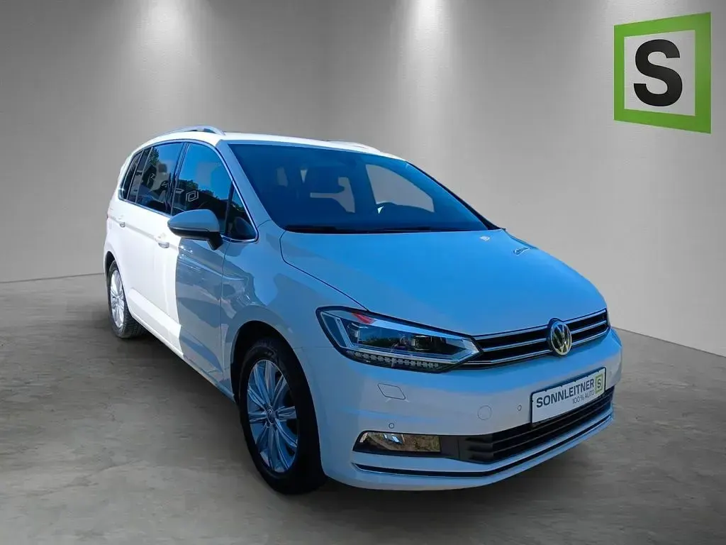 Gebraucht VW Touran Highline 150 PS (110 kW) 2019 Weiß Van / Kleinbus