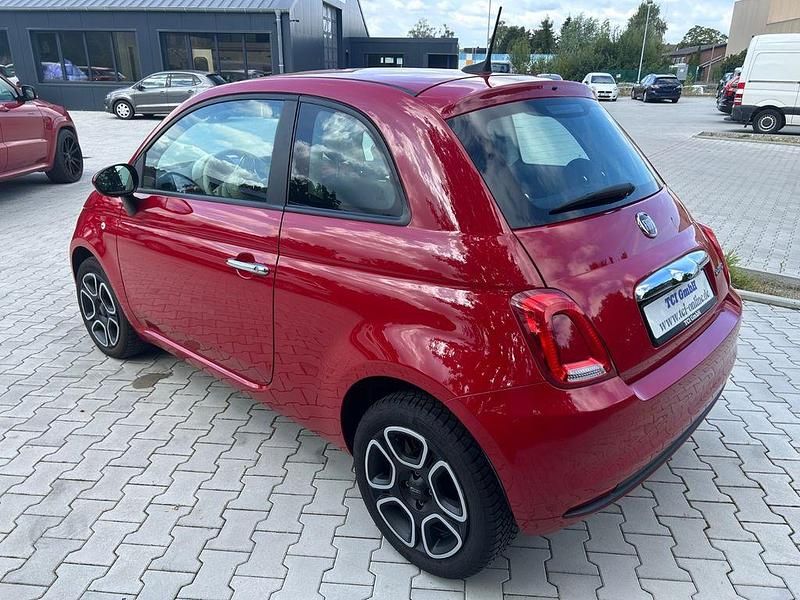 Gebraucht Fiat 500 Club 69 PS (50 kW) 2023 Rot Limousine