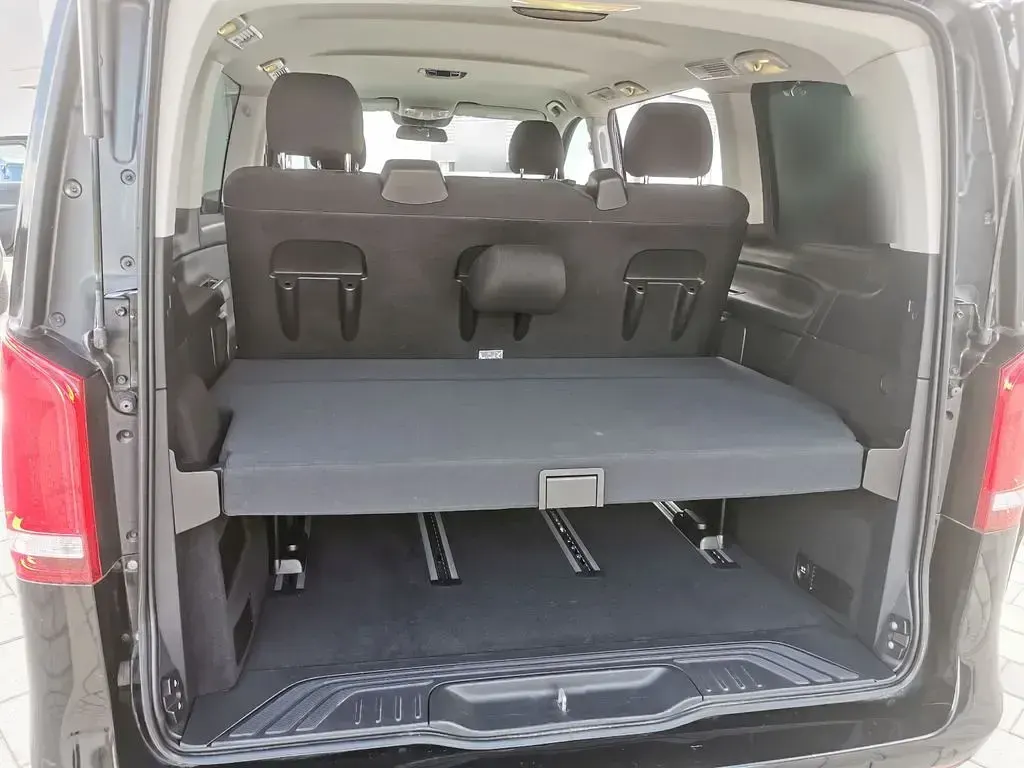 Gebraucht Mercedes V220 Edition 163 PS (119 kW) 2018 Schwarz Van / Kleinbus