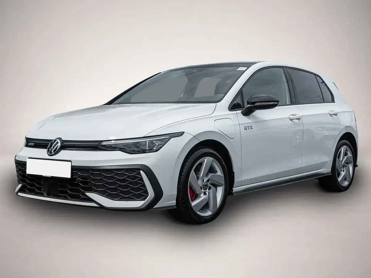 Gebraucht VW Golf VIII GTE 272 PS (200 kW) 2025 Limousine