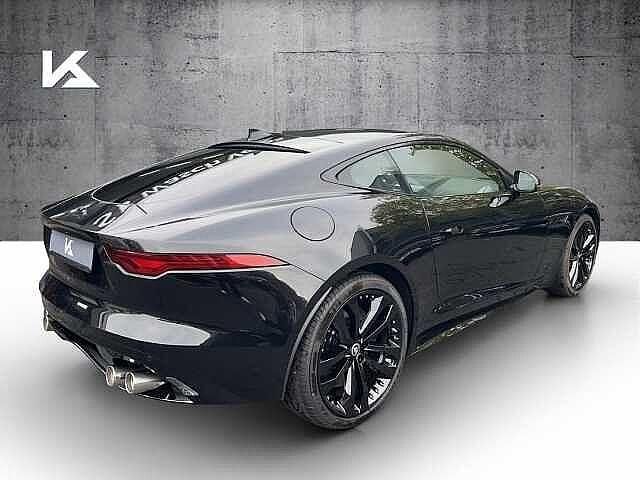 Gebraucht Jaguar F-Type R-Dynamic 456 PS (335 kW) 2024 Santorini black