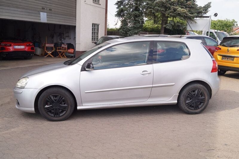 Gebraucht VW Golf V 80 PS (58 kW) 2006 Silber Limousine