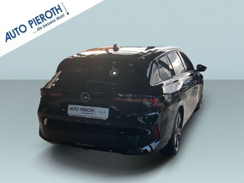Gebraucht Opel Astra Elegance 131 PS (96 kW) 2023 Lackierung schwarz perla nera Kombi