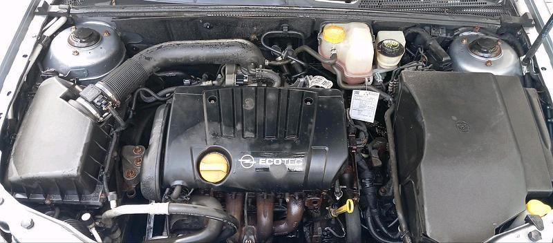 Gebraucht Opel Signum 138 PS (101 kW) 2004 Silber Kleinwagen