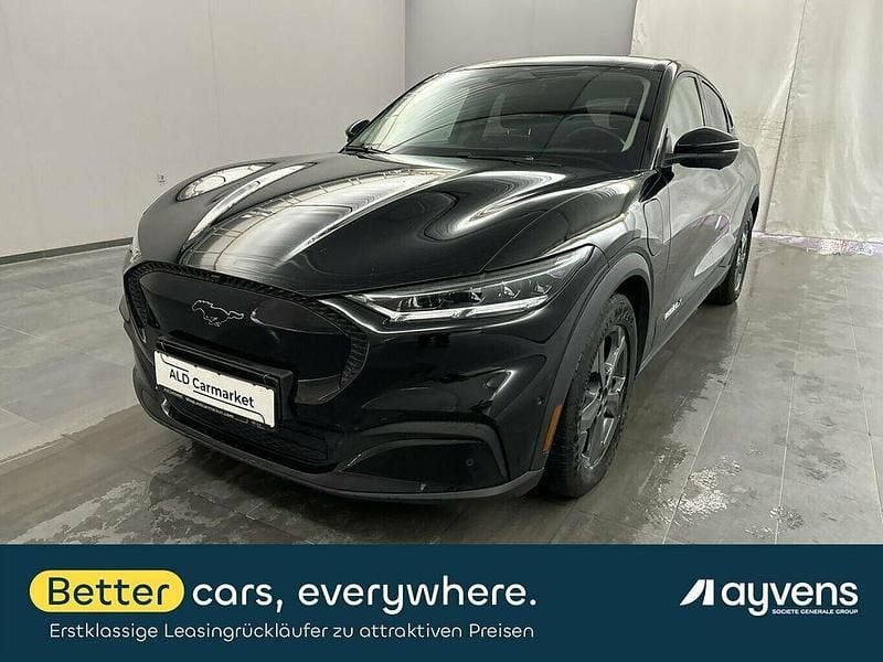 Iridium schwarz mica Gebraucht 2021 Ford Mustang Mach-E SUV | 25.980 € (Superpreis) - Bild 1/4