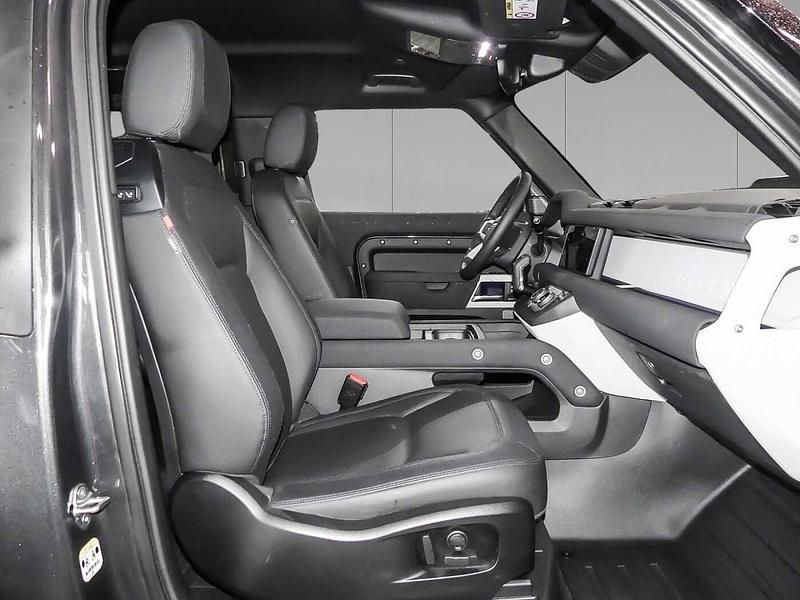 Gebraucht Land Rover Defender SE Dynamic 304 PS (223 kW) 2023 Carpathian grey SUV