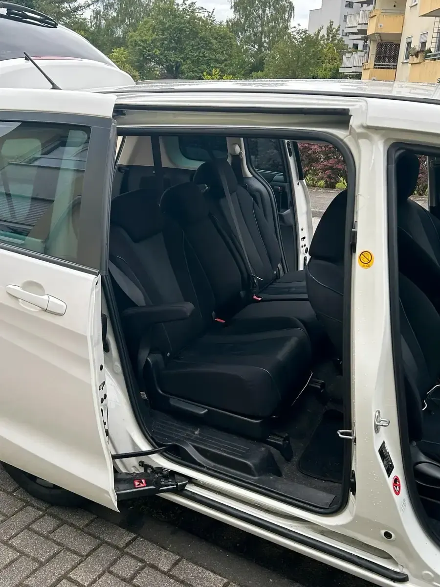 Gebraucht Mazda 5 116 PS (85 kW) 2012 Weiß Van / Kleinbus