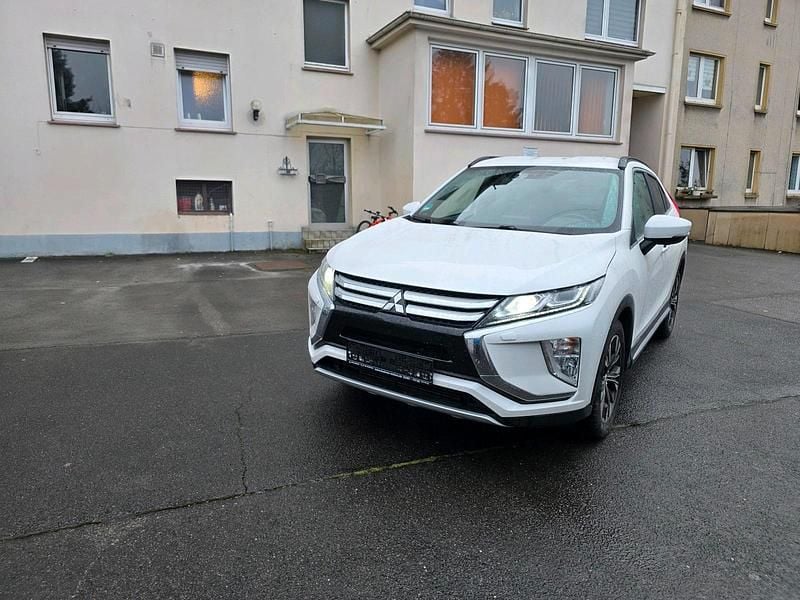 Gebraucht Mitsubishi Eclipse Cross Diamant Edition 148 PS (108 kW) 2020 Weiß SUV