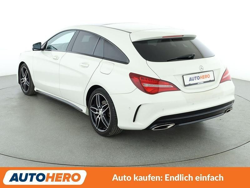 Gebraucht Mercedes CLA180 Shooting Brake AMG line 122 PS (89 kW) 2017 Weiß Kombi