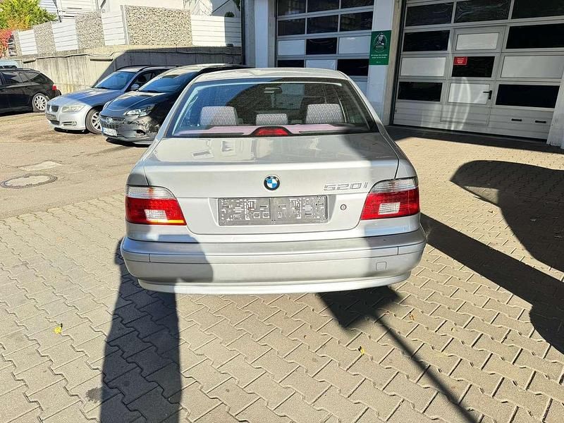 Usata BMW 520 170 CV (125 kW) 2002 Grigio Berlina