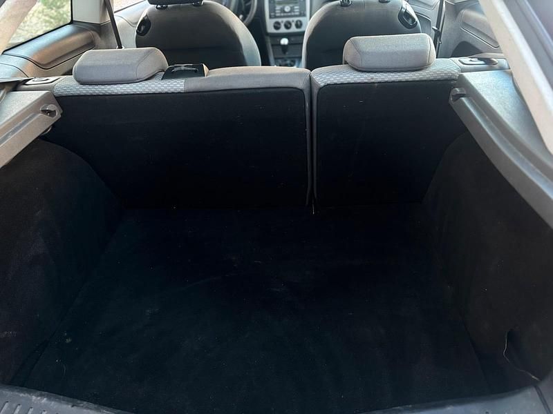 Gebraucht Ford Focus 101 PS (74 kW) 2007 Grau Kleinwagen