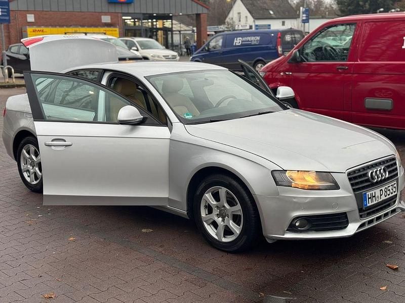 Gebraucht Audi A4 Attraction 160 PS (117 kW) 2009 Silber Limousine