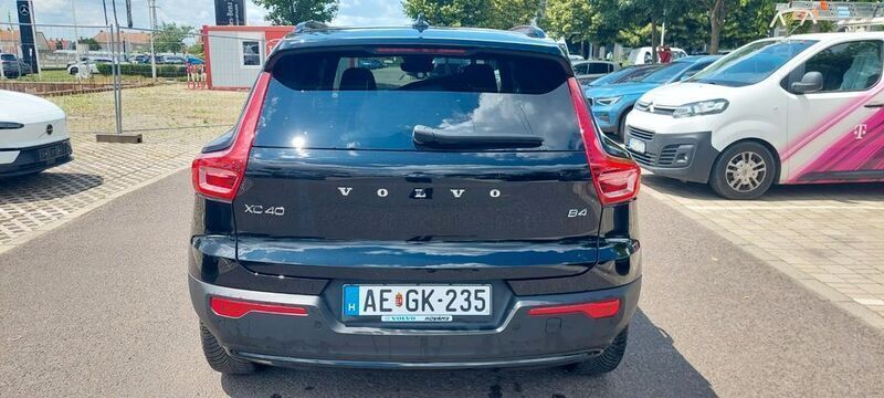 Gebraucht Volvo XC40 Plus 197 PS (144 kW) 2023 Schwarz SUV