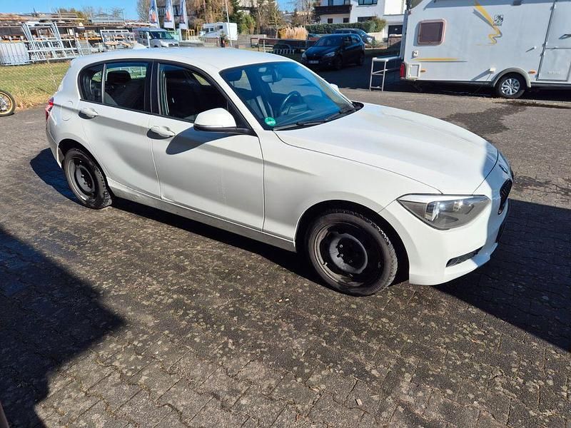 Gebraucht BMW 116 136 PS (100 kW) 2014 Weiß Kleinwagen