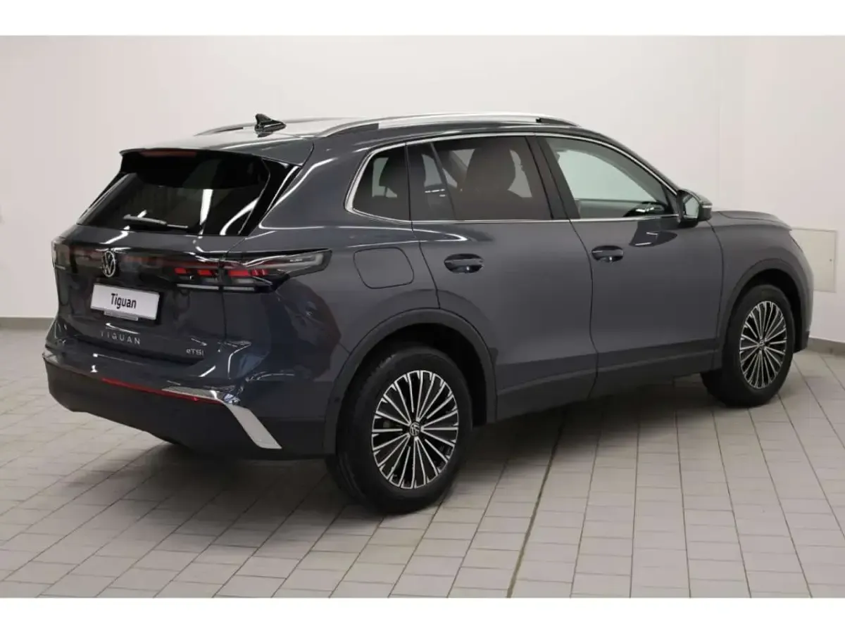 Nowe VW Tiguan Elegance 150 KM (110 kW) 2025 Szary SUV