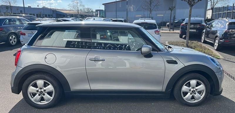 Gebraucht Mini Cooper Essential 136 PS (100 kW) 2022 Silber Kleinwagen