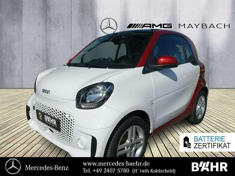 Bodypanels in white Gebraucht 2022 Smart ForTwo Electric Drive Passion Kleinwagen | 9.950 € (Superpreis) - Bild 1/4