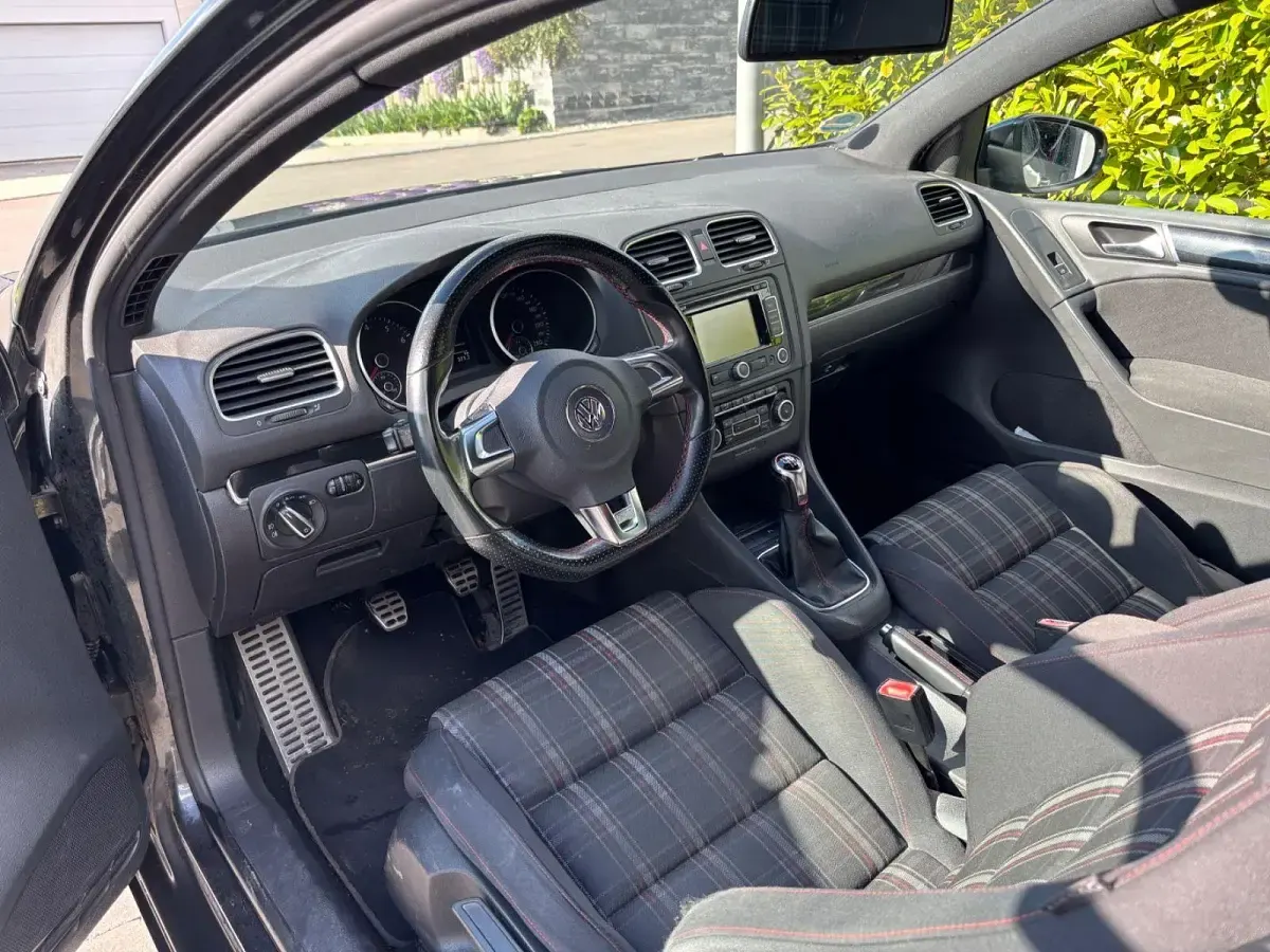 Gebraucht VW Golf VI GTI 211 PS (155 kW) 2010 Grau Kleinwagen