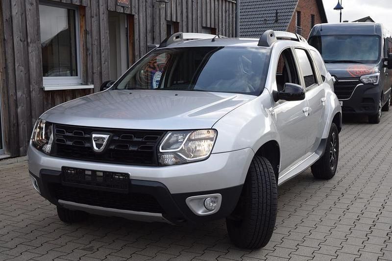 Gebraucht Dacia Duster Black Shadow 125 PS (91 kW) 2017 Silber SUV