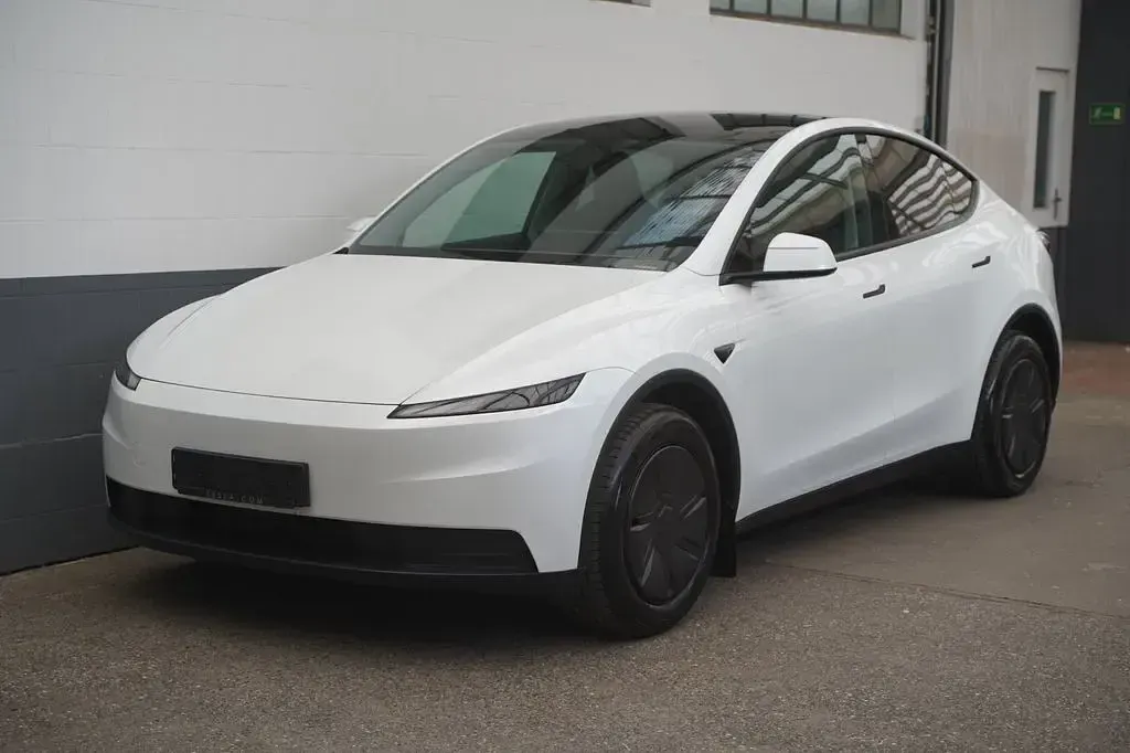 Neu Tesla Model Y 219 kW (299 PS) 2026 Weiß SUV