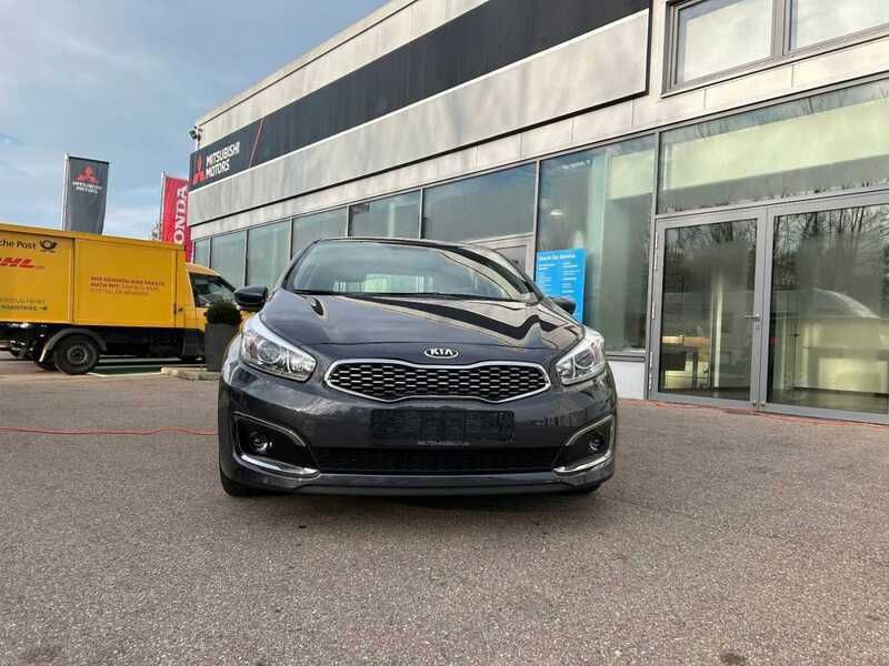 Gebraucht Kia Ceed 99 PS (72 kW) 2018 Grau Kleinwagen