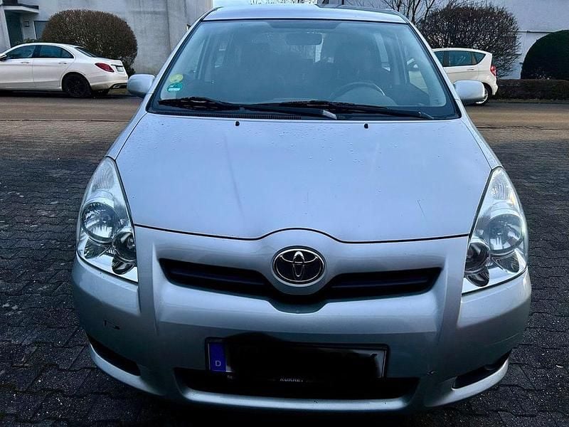 Gebraucht Toyota Corolla Verso 129 PS (94 kW) 2007 Silber Van / Kleinbus