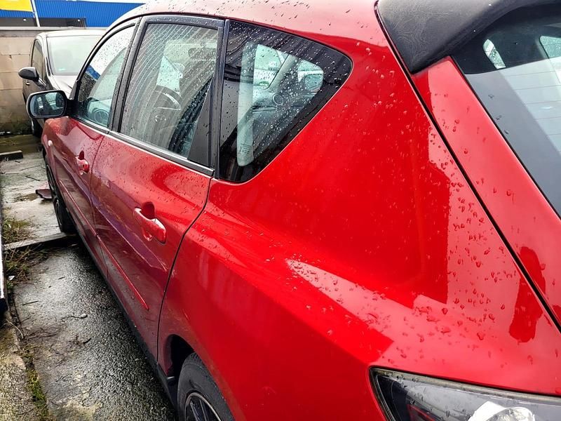 Gebraucht Mazda 3 103 PS (75 kW) 2005 Rot Kombi
