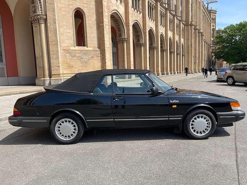 Occasion Saab 900 Cabriolet 175 ch (128 kW) 1987 Noir Cabriolet