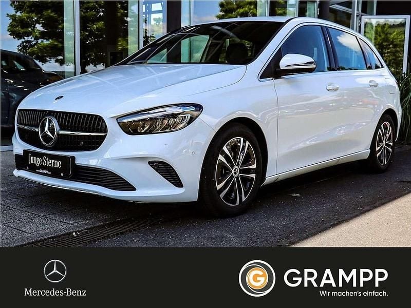 Polarweiß Gebraucht 2024 Mercedes 200 Advanced Limousine | 29.850 € (Superpreis) - Bild 1/3