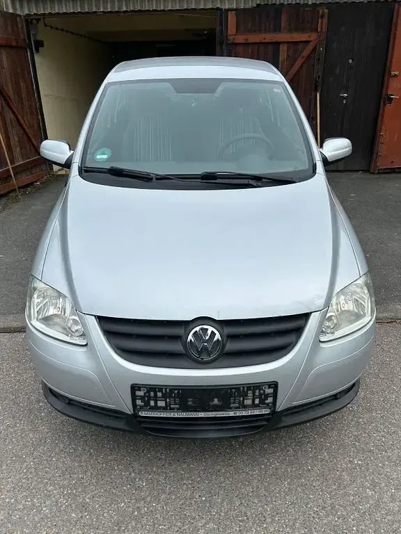 Używany VW Fox 55 KM (40 kW) 2007 Srebrny Hatchback