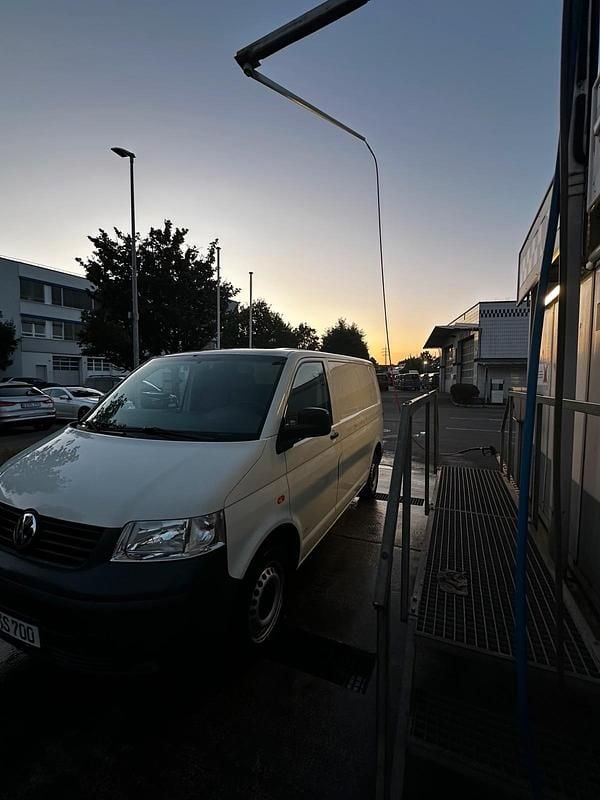 Weiß Gebraucht 2006 VW T5 Van | 9.700 € (Fairer Preis) - Bild 1/4