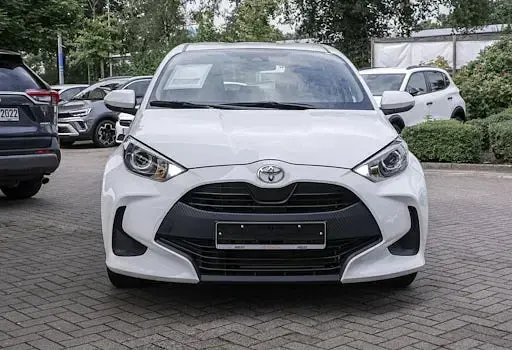 Gebraucht Toyota Yaris Comfort 125 PS (91 kW) 2022 Weiß Limousine