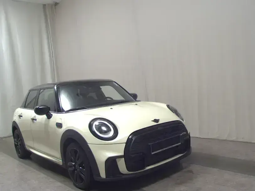 Używany Mini John Cooper Works 156 KM (114 kW) 2021 Biały Hatchback