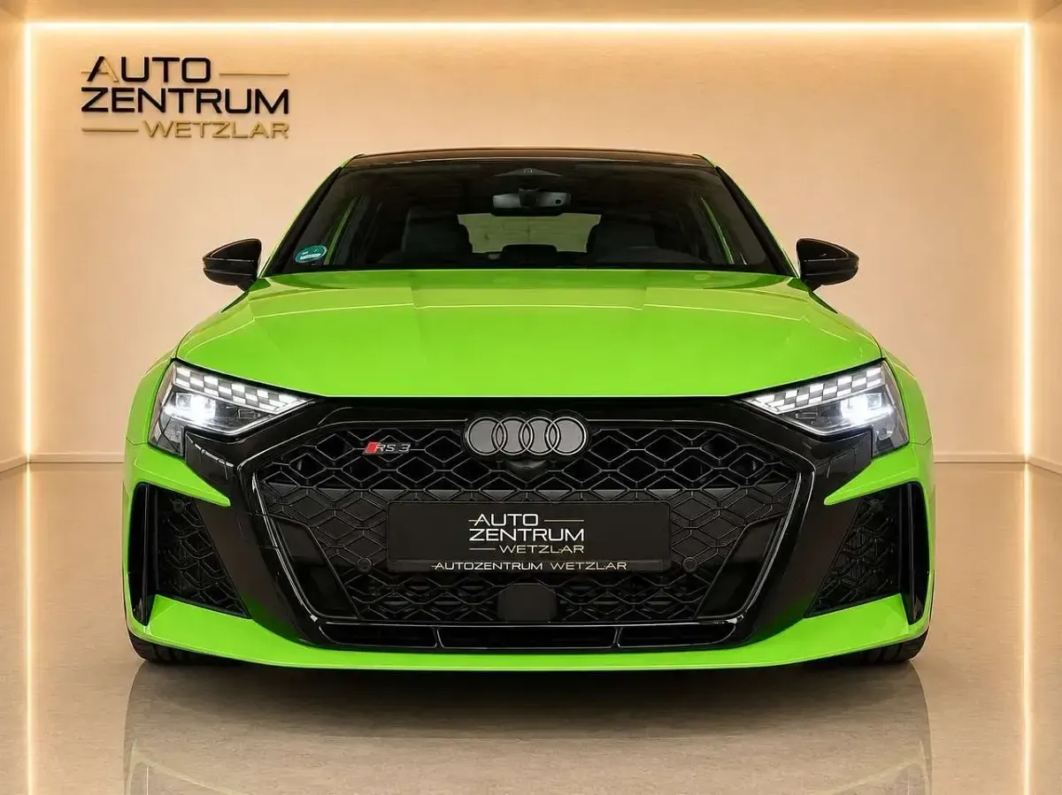 Gebraucht Audi RS3 Sport 400 PS (294 kW) 2026 Grün Limousine